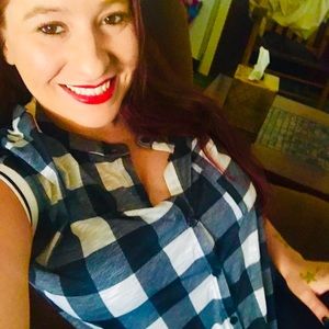 Meet your Posher, Cassie